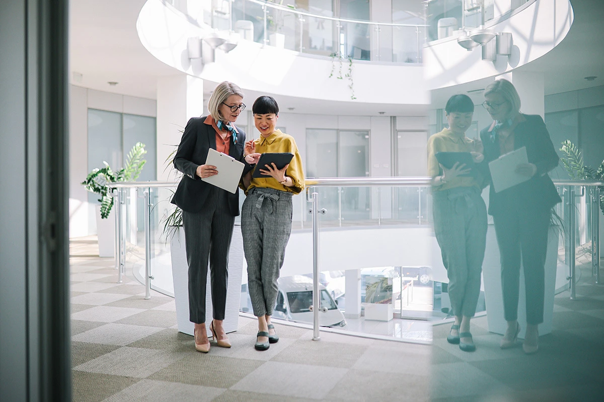 Supervisor adapting their leadership style and approach